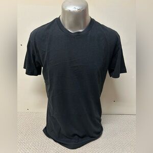 2/$30⚡️- SHIRT | Men’s True Classic shirt size medium